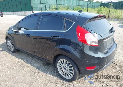 2015 Ford Fiesta Titanium из США, поврежденный, VIN 3FADP4FJXFM101708